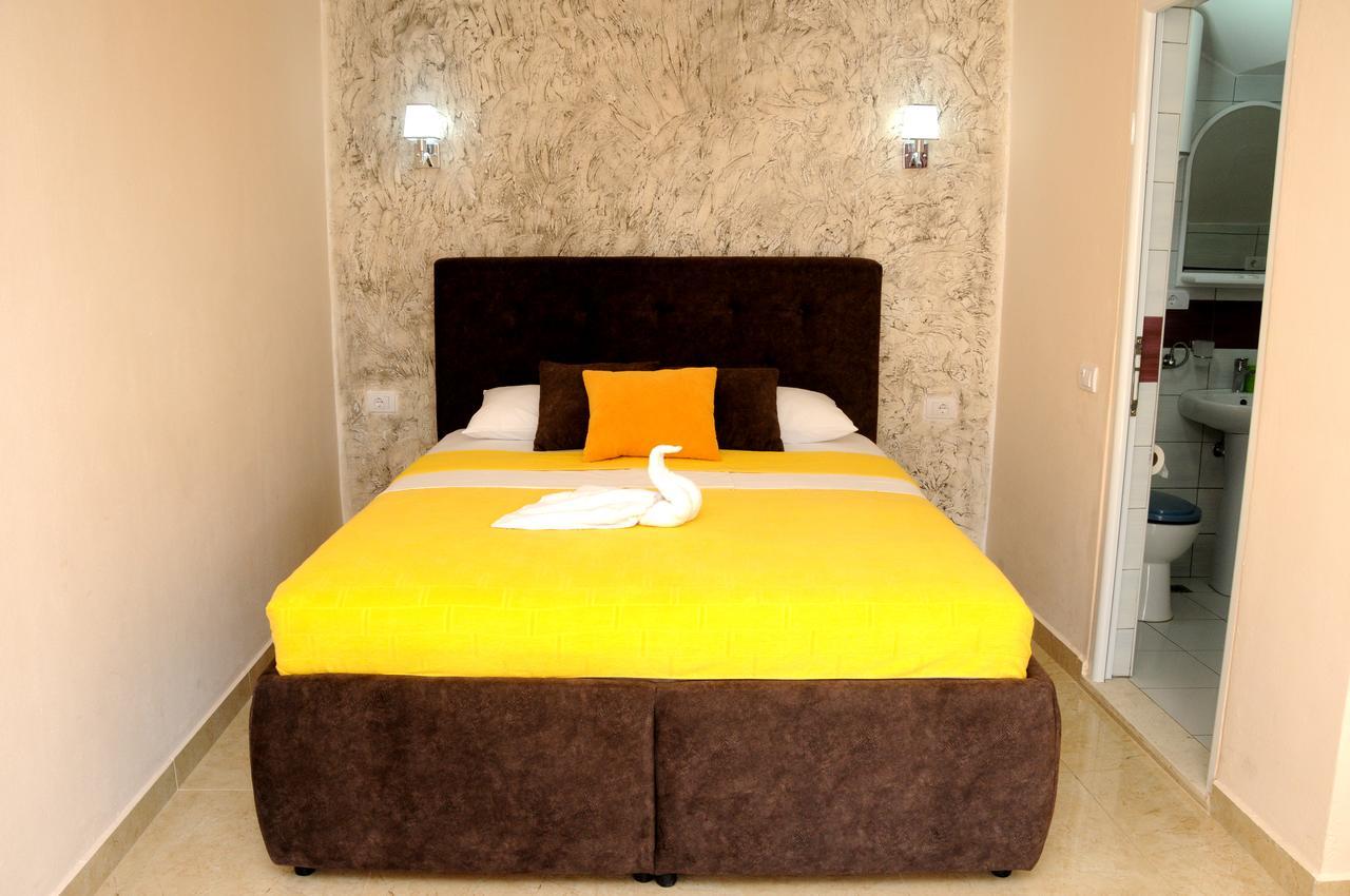 Mala Plaza Bed & Breakfast Ülgün Dış mekan fotoğraf